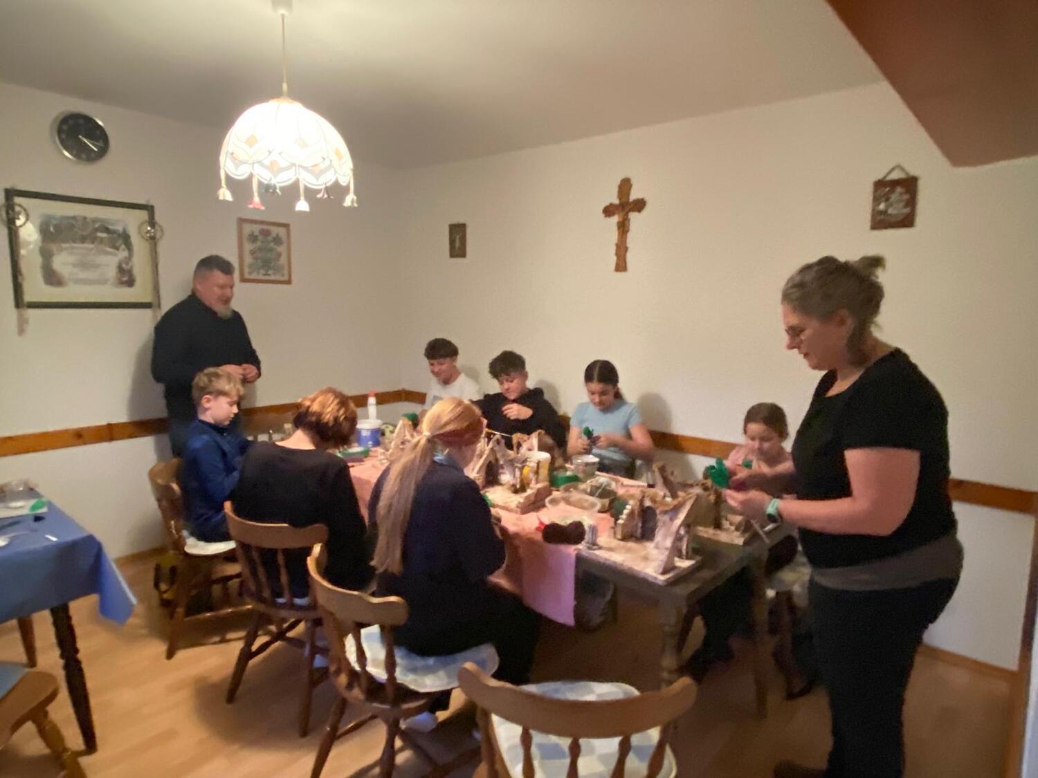 Krippenbasteln / Pfarramt Gamlitz Minis - Urbanikapelle